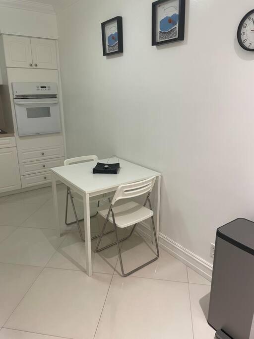 Sian 3G Appartement Hollywood Buitenkant foto